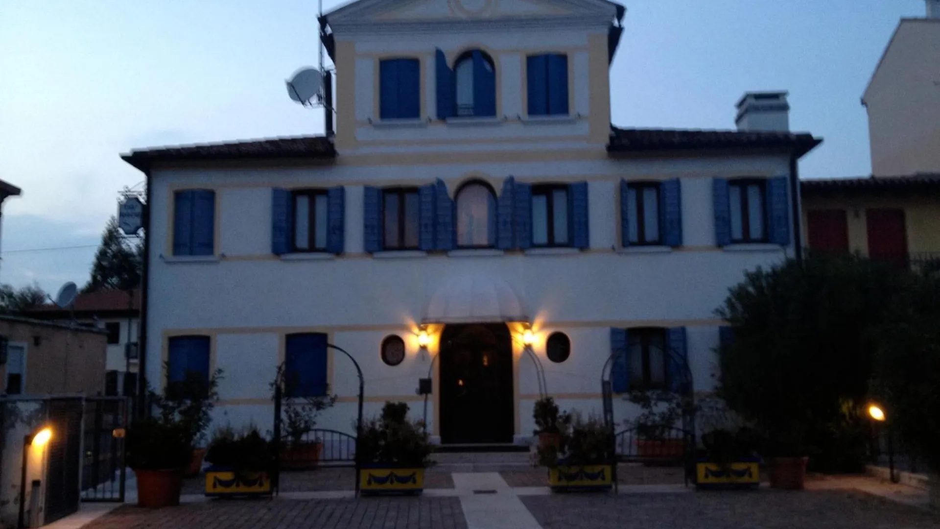 Ca'Nova Alloggi Campalto 2*,  Italia